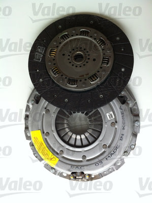 Clutch Kit with Release Bearing VALEO Alfa 159 1.9 JTD